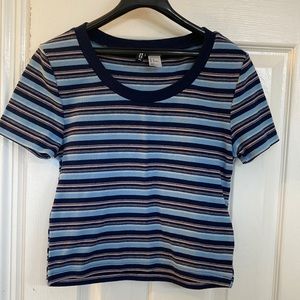H&M crop t-shirt short sleeves blue pink stripes size Medium good condition